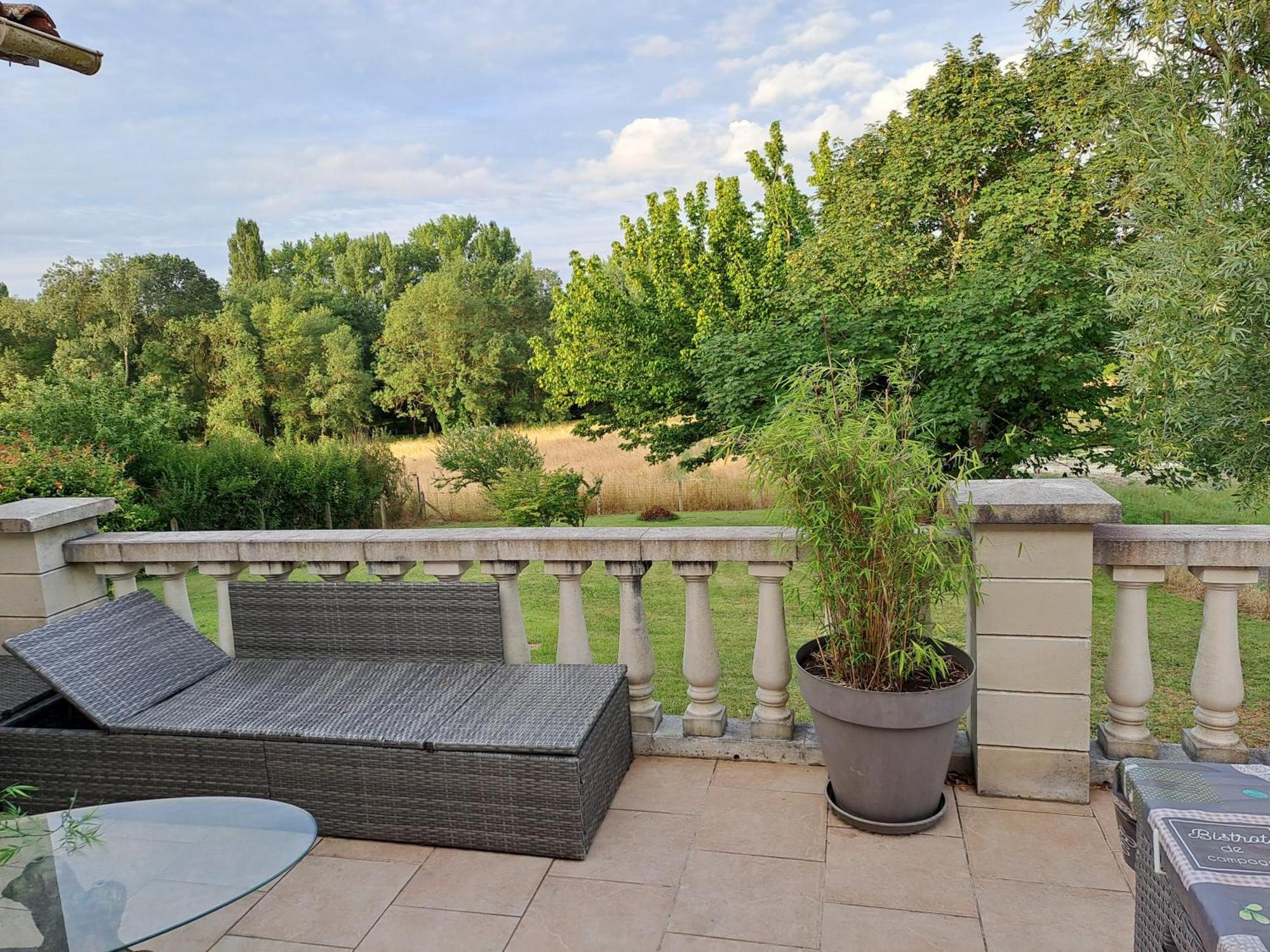 L'Ile Verte Chambre Avec Salle De Bain Privee Champagnac  Exteriér fotografie